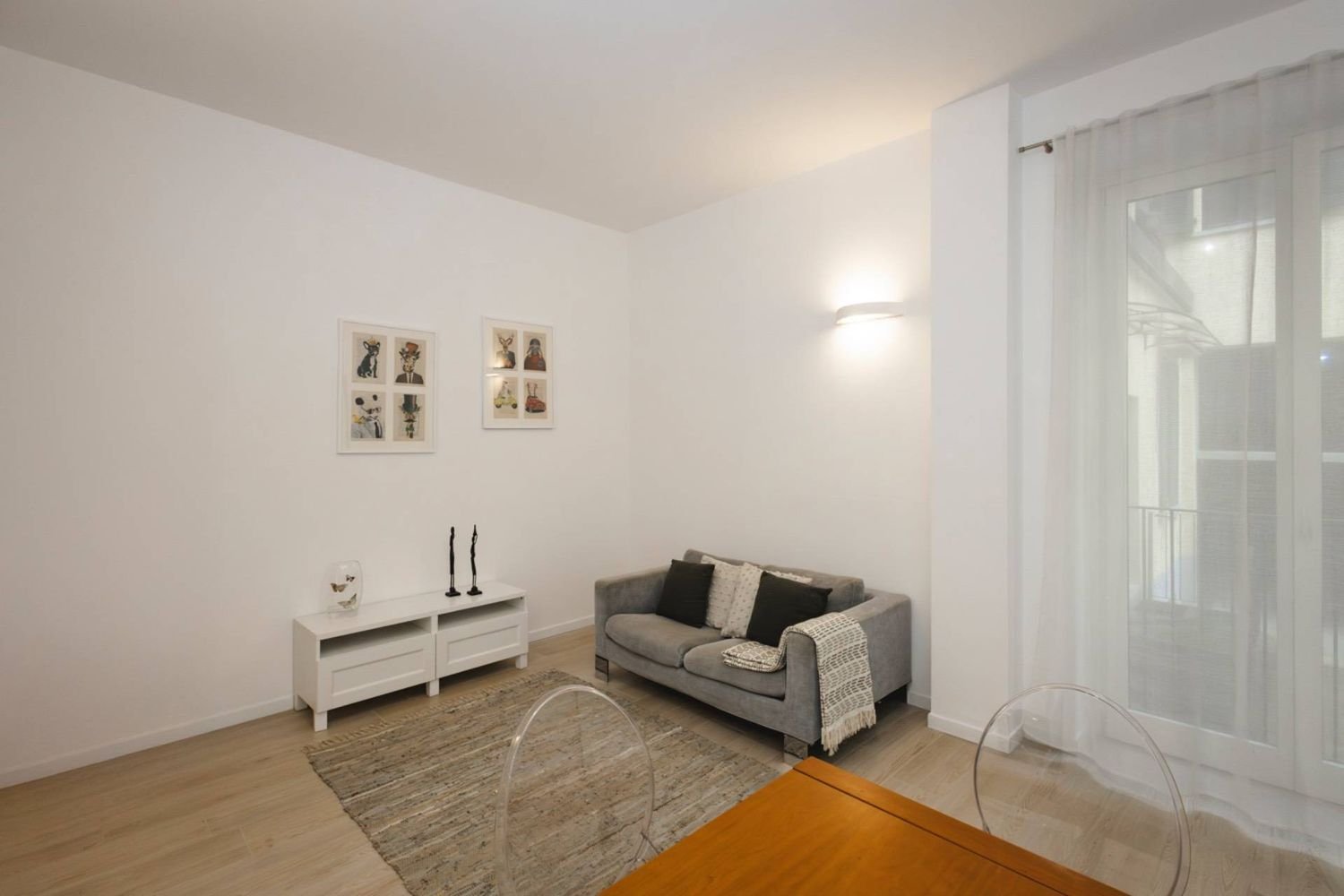 2 rooms Apartment in Milan, Italy No. 241386