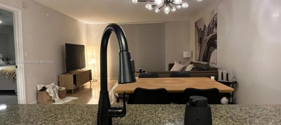 1 Schlafzimmer Gewerbliche Immobilien in Miami, USA, Nr. 614791 18