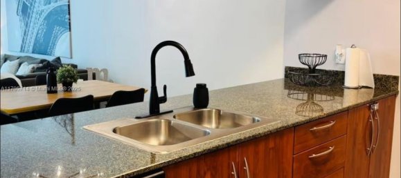 1 Schlafzimmer Gewerbliche Immobilien in Miami, USA, Nr. 614791 19