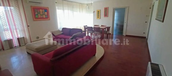 Квартира с 1 спальней в Термоли, Италия № 52324 4