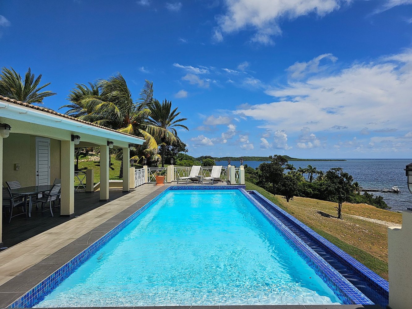 4 bedrooms Villa in Freetown, Antigua and Barbuda No. 31