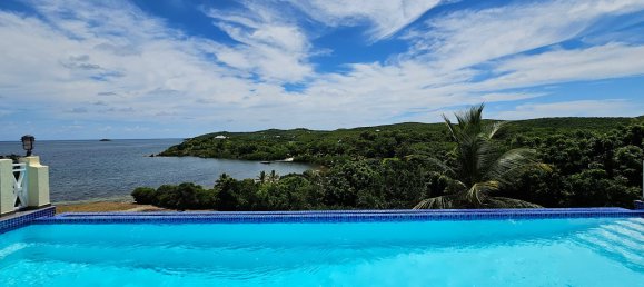 4 bedrooms Villa in Freetown, Antigua and Barbuda No. 31 5