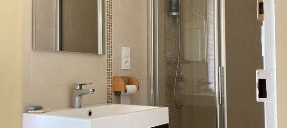 2 bedrooms Castles in Mayenne, France No. 363446 2