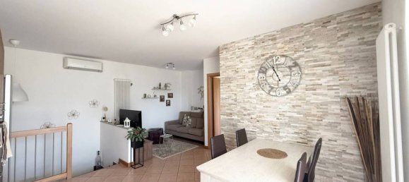 2 Schlafzimmer Wohnung in Udine, Italy, Nr. 333803 8