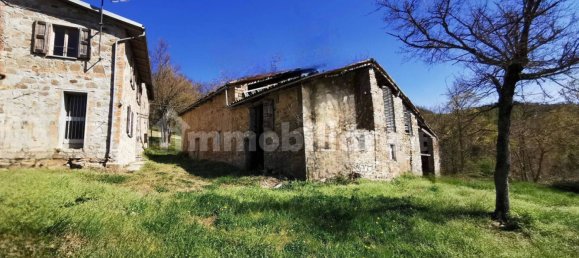 2 bedrooms House in Valsamoggia, Italy No. 300936 2