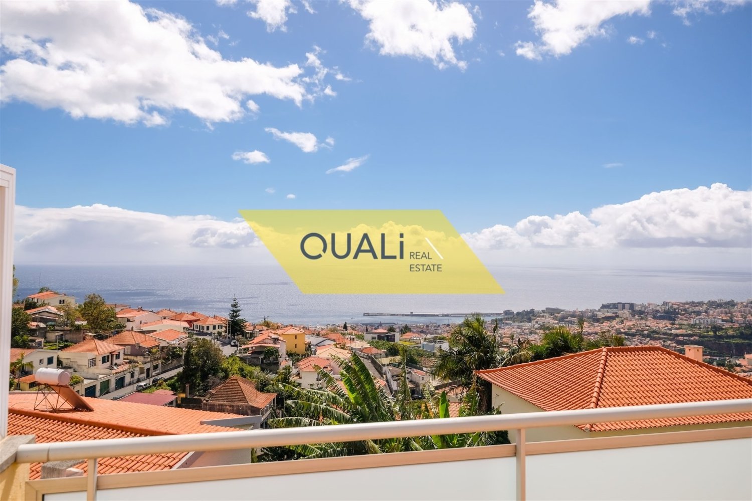 3 bedrooms Villa in Funchal, Portugal No. 145051