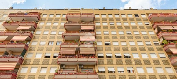 Apartamento de 2 dormitorios en Rome, Italy No. 316257 2