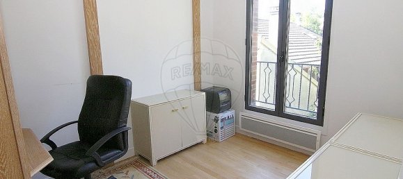 3 bedrooms Apartment in Colombes, France No. 318559 10