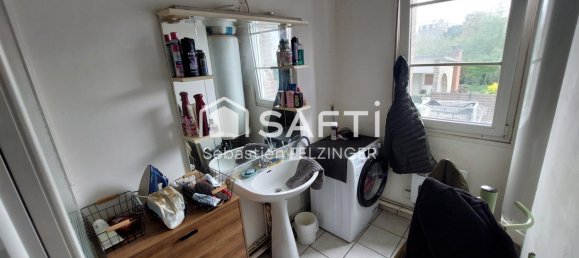 2 bedrooms Apartment in Saint-Quentin, France No. 68070 14