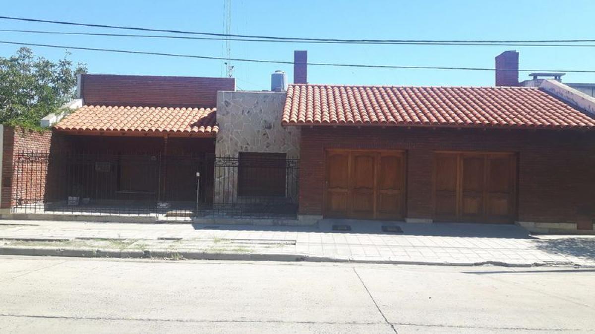  بناية في Buenos Aires, Argentina 2541متر مربع رقم 105402