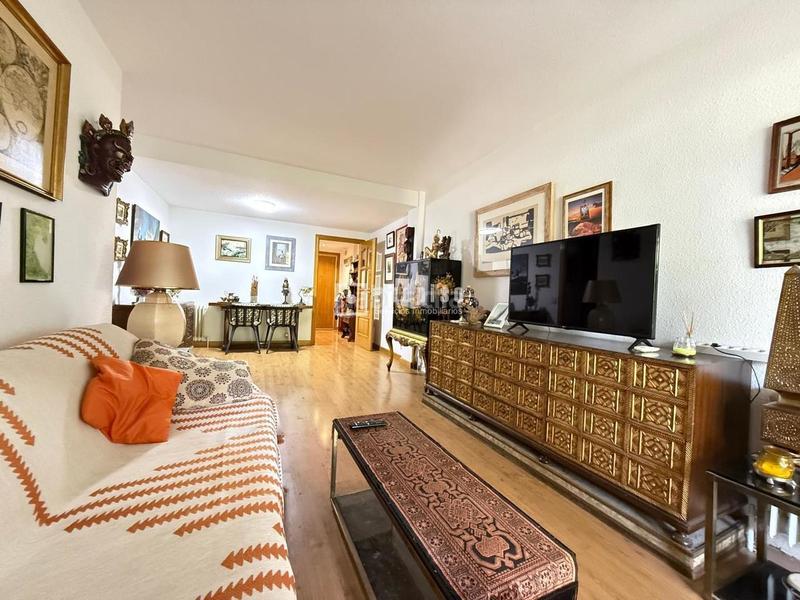 3 bedrooms Apartment in Collado Villalba, Spain No. 211903