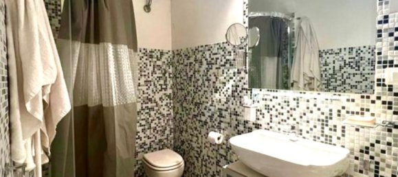 3غرفة شقة في Rome, Italy رقم 47721 15