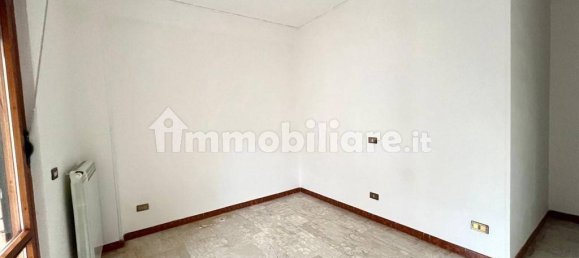 Apartamento de 3 dormitorios en Frosinone, Italy No. 51608 19
