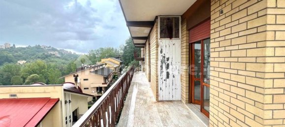 Apartamento de 3 dormitorios en Frosinone, Italy No. 51608 24