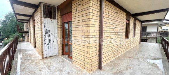 Apartamento de 3 dormitorios en Frosinone, Italy No. 51608 23