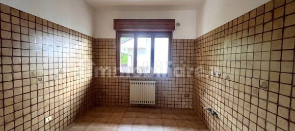 Apartamento de 3 dormitorios en Frosinone, Italy No. 51608 6
