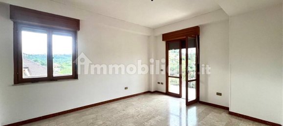 Apartamento de 3 dormitorios en Frosinone, Italy No. 51608 14