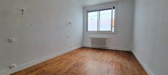 4 bedrooms House in Nantes, France No. 100627 14