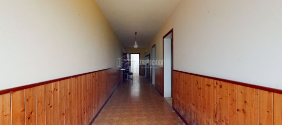 4 bedrooms Villa in Baiso, Italy No. 64196 5
