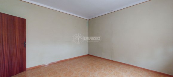 4 bedrooms Villa in Baiso, Italy No. 64196 4