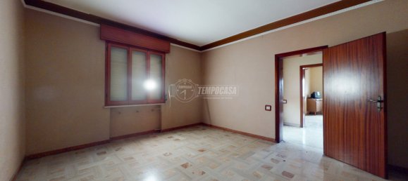 4 bedrooms Villa in Baiso, Italy No. 64196 20