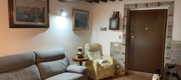 5 rooms House in Massa, Italy No. 114839 4