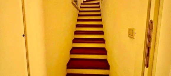 5 bedrooms Apartment in Massa, Italy No. 352592 21