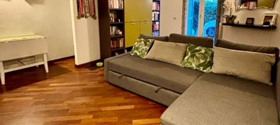 5 bedrooms Apartment in Massa, Italy No. 352592 4