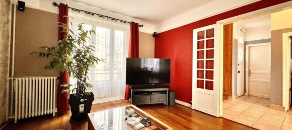 3 bedrooms House in Sainte-Genevieve-des-Bois, France No. 165507 9