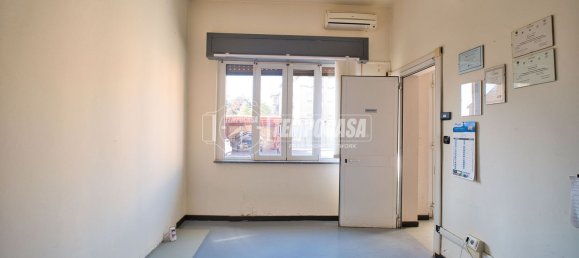 5 rooms House in Novara, Italy No. 297097 48