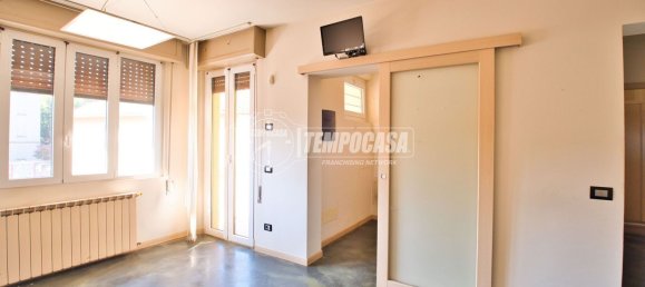 5 rooms House in Novara, Italy No. 297097 25