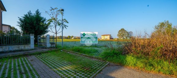 Земельный участок 3123м² в Реджо Эмилия, Италия № 5645 4