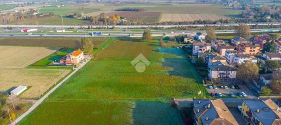 Земельный участок 3123м² в Реджо Эмилия, Италия № 5645 8