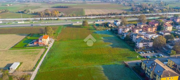 Земельный участок 3123м² в Реджо Эмилия, Италия № 5645 19