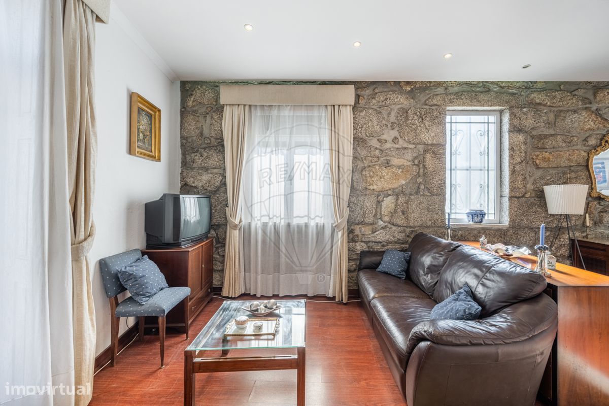 4 bedrooms House in Porto, Portugal No. 155955