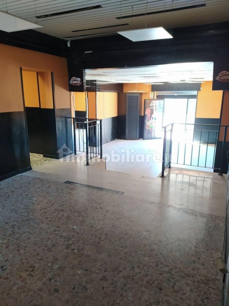 5-salle Propriété commerciale à Rome, Italy No. 257280