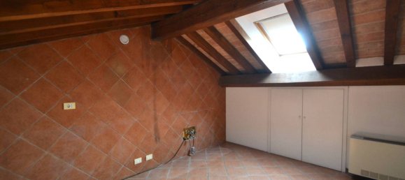2 bedrooms Apartment in Parma, Italy No. 308576 3