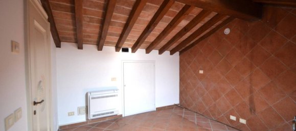 2 bedrooms Apartment in Parma, Italy No. 308576 4