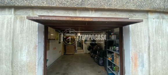Apartamento de 3 habitaciónes en Malnate, Italy No. 15270 23