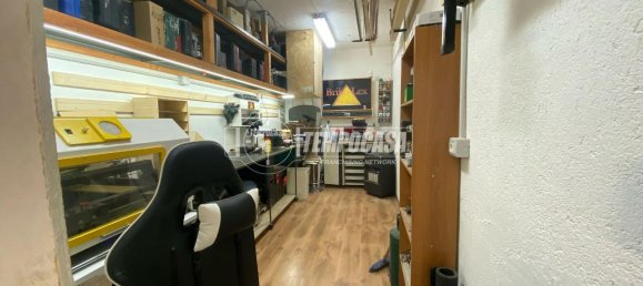 Apartamento de 3 habitaciónes en Malnate, Italy No. 15270 15