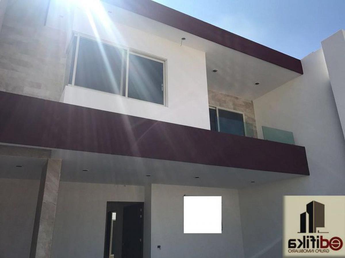 Casa de 4 dormitorios en San Luis Potosí, Mexico No. 147686