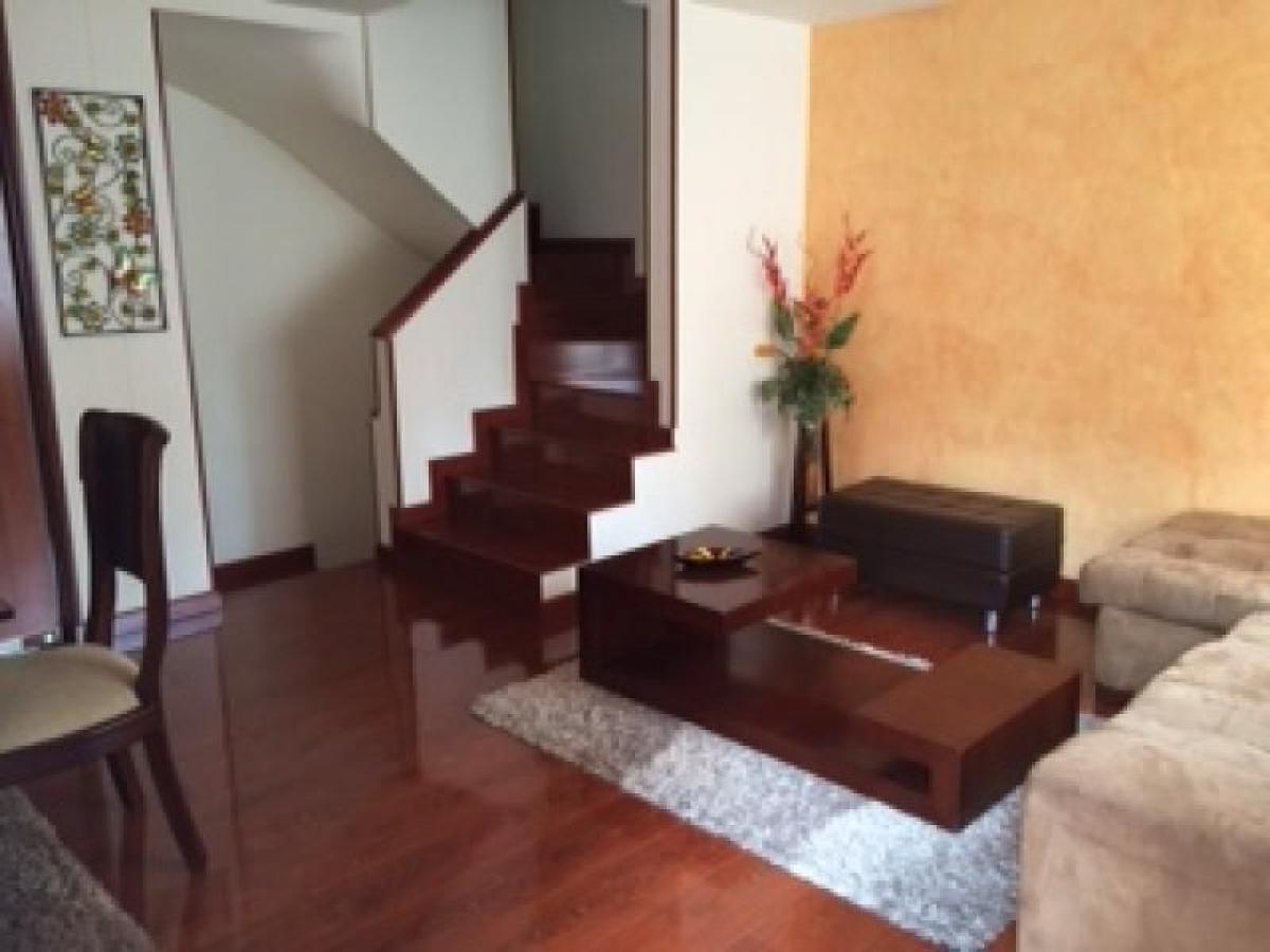3 bedrooms House in Bogota, Colombia No. 12959