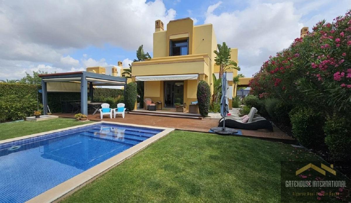 4 bedrooms Villa in Albufeira, Portugal No. 7742