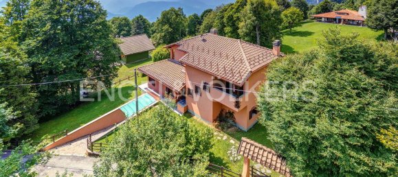 4 غرف نوم فيلا في Abbadia Lariana, Italy رقم 125869 3