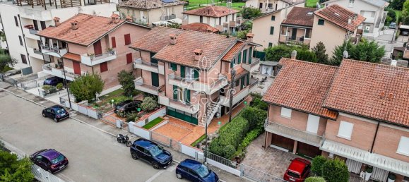 3 غرف نوم فيلا في Ravenna, Italy رقم 319134 4