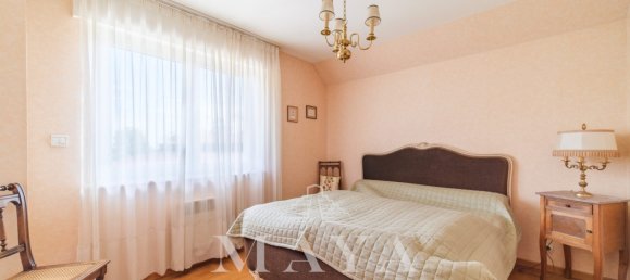 Villa de 4 dormitorios en Reiningue, France No. 64161 8