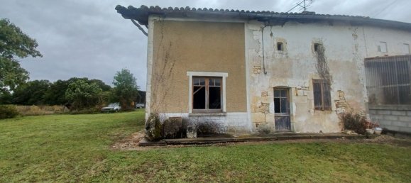 Casa de 2 habitaciónes en Villexavier, France No. 111504 2