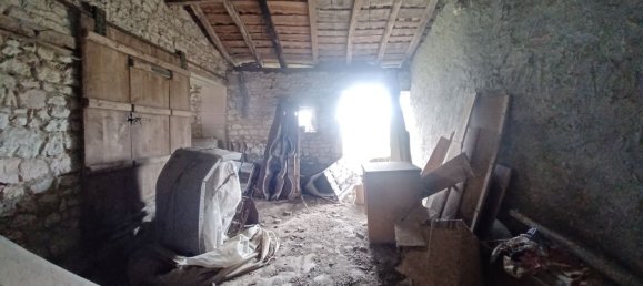 Casa de 2 habitaciónes en Villexavier, France No. 111504 5