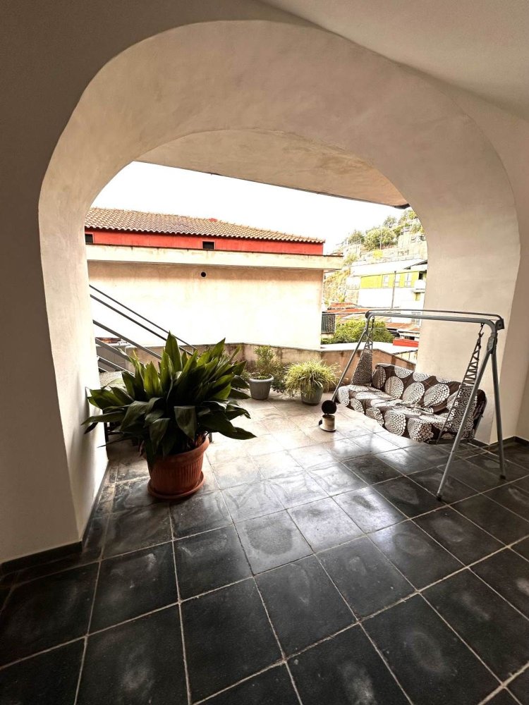 550m² Building in Cava de' Tirreni, Italy No. 15156