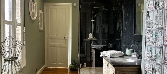 7 bedrooms House in Troyes, France No. 76116 16